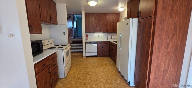 1260 Saulsbury Street, Lakewood, CO 80214