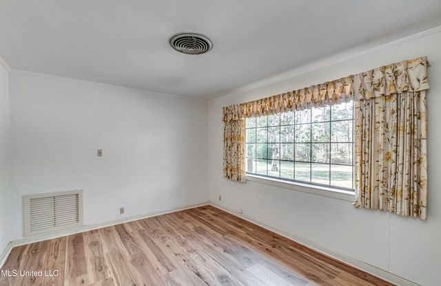 632 NW Second Avenue, Magee, MS 39111