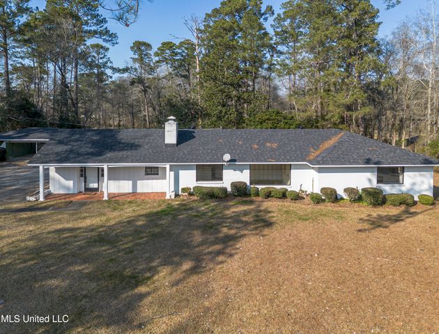 632 NW Second Avenue, Magee, MS 39111