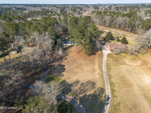 632 NW Second Avenue, Magee, MS 39111