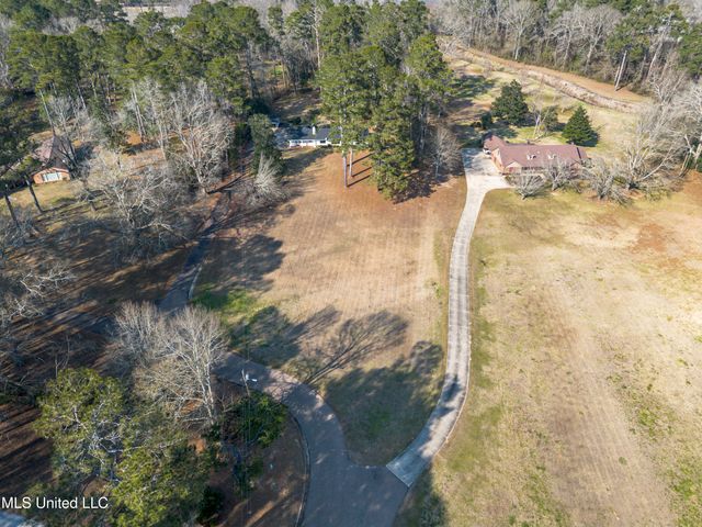 632 NW Second Avenue, Magee, MS 39111