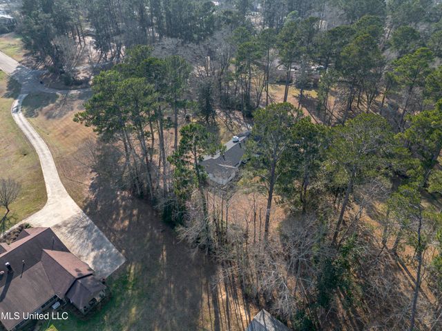 632 NW Second Avenue, Magee, MS 39111