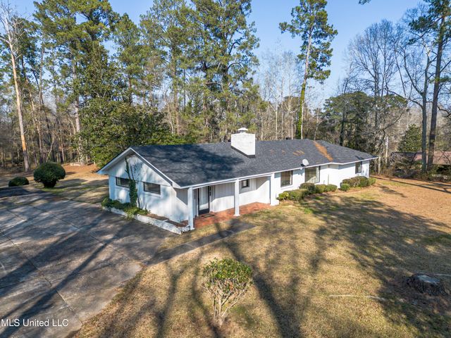 632 NW Second Avenue, Magee, MS 39111