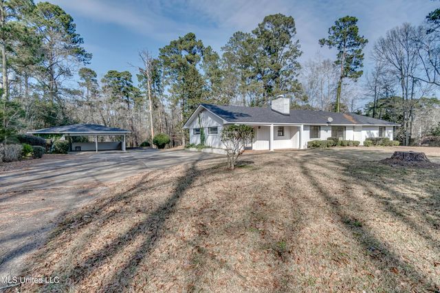 632 NW Second Avenue, Magee, MS 39111