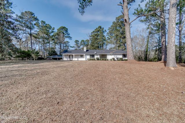 632 NW Second Avenue, Magee, MS 39111