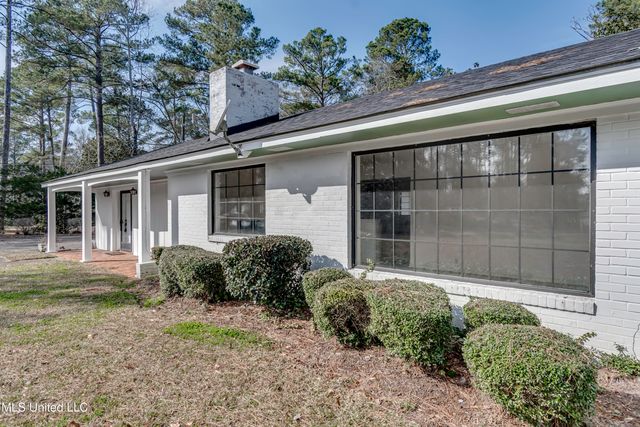 632 NW Second Avenue, Magee, MS 39111