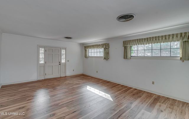 632 NW Second Avenue, Magee, MS 39111