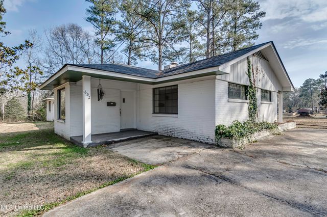 632 NW Second Avenue, Magee, MS 39111