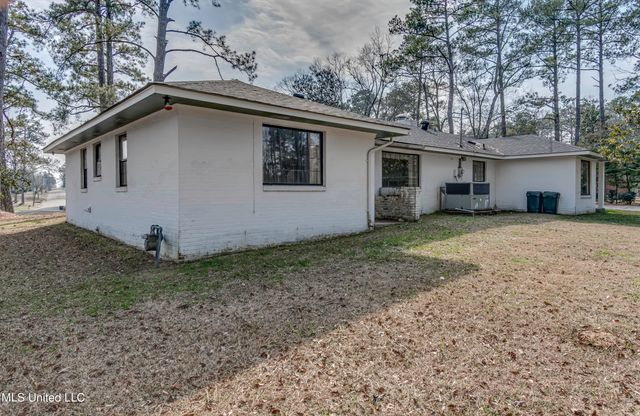 632 NW Second Avenue, Magee, MS 39111