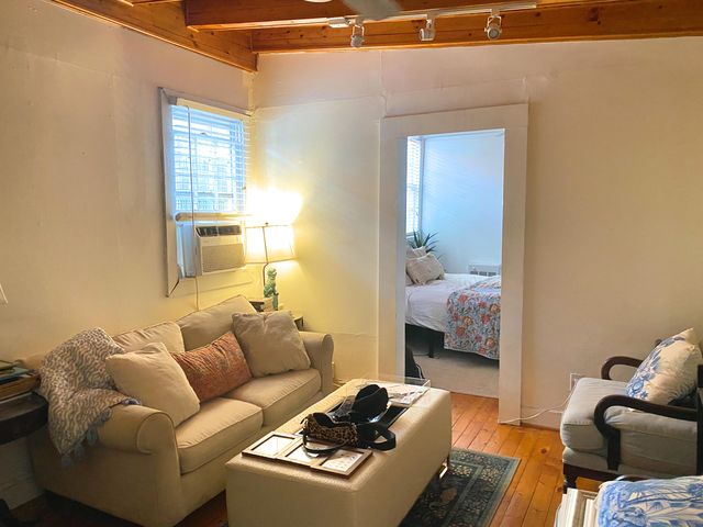 6 Trapman Street, Charleston, SC 29401