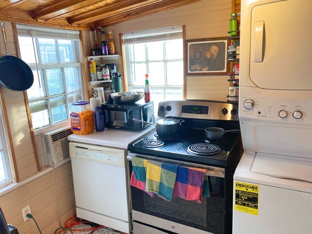 6 Trapman Street, Charleston, SC 29401