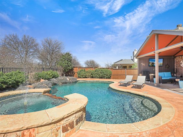 2939 Oasis Drive, Little Elm, TX 75068