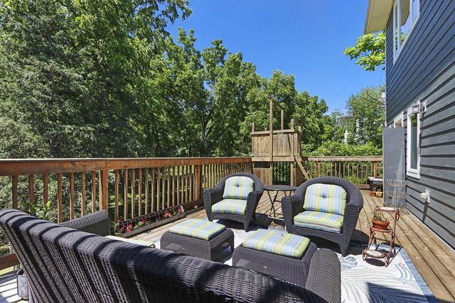 1109 Cooper Hawk DRIVE, Burlington, WI 53105