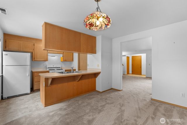 6305 111th Avenue E, Puyallup, WA 98372