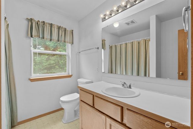 6305 111th Avenue E, Puyallup, WA 98372