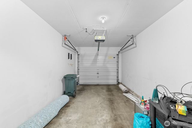 6305 111th Avenue E, Puyallup, WA 98372