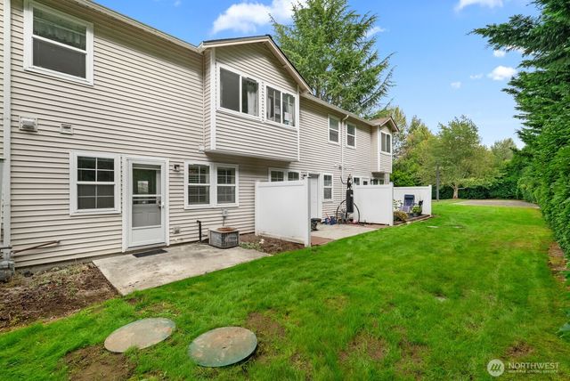 6305 111th Avenue E, Puyallup, WA 98372