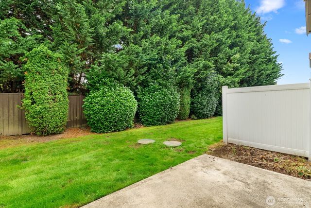 6305 111th Avenue E, Puyallup, WA 98372