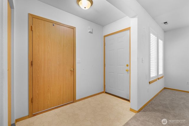 6305 111th Avenue E, Puyallup, WA 98372