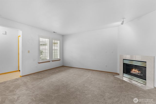 6305 111th Avenue E, Puyallup, WA 98372