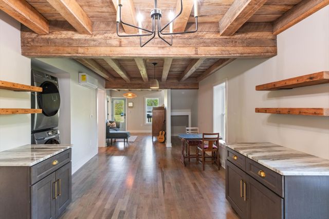 8315 W Sheepneck Rd, Mount Pleasant, TN 38474