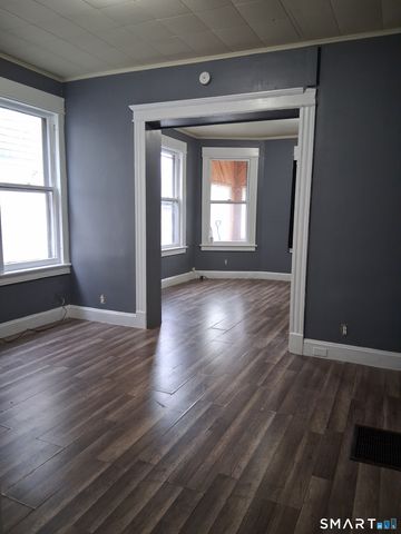 146 Chestnut Avenue 1st Floor, Waterbury, CT 06710