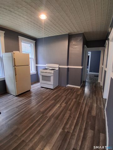 146 Chestnut Avenue 1st Floor, Waterbury, CT 06710