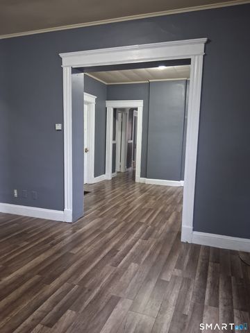 146 Chestnut Avenue 1st Floor, Waterbury, CT 06710