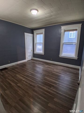 146 Chestnut Avenue 1st Floor, Waterbury, CT 06710
