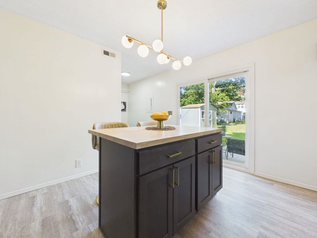 1007 N Jackson Ave, Wichita, KS 67203