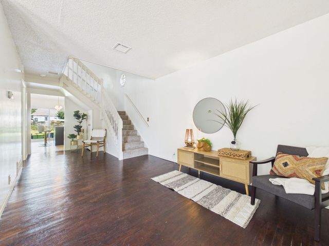 1007 N Jackson Ave, Wichita, KS 67203