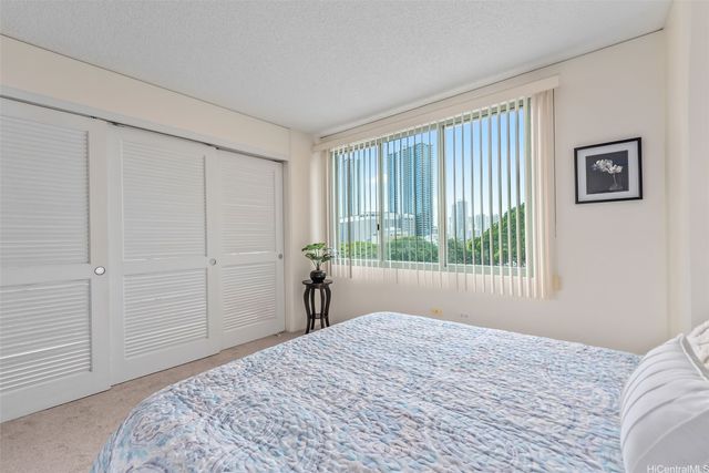 1314 Kalakaua Avenue 404, Honolulu, HI 96826