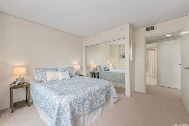 1314 Kalakaua Avenue 404, Honolulu, HI 96826