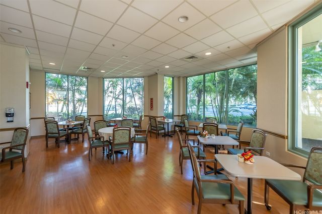 1314 Kalakaua Avenue 404, Honolulu, HI 96826