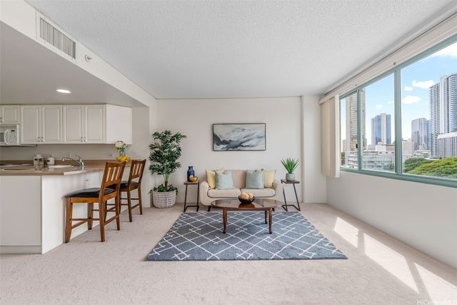 1314 Kalakaua Avenue 404, Honolulu, HI 96826