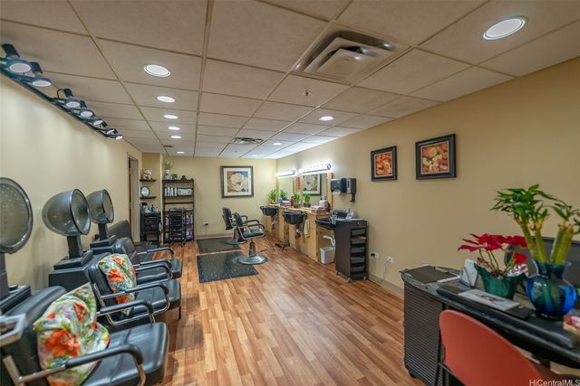 1314 Kalakaua Avenue 404, Honolulu, HI 96826