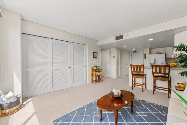 1314 Kalakaua Avenue 404, Honolulu, HI 96826