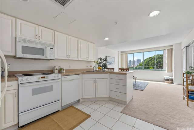 1314 Kalakaua Avenue 404, Honolulu, HI 96826