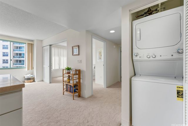 1314 Kalakaua Avenue 404, Honolulu, HI 96826