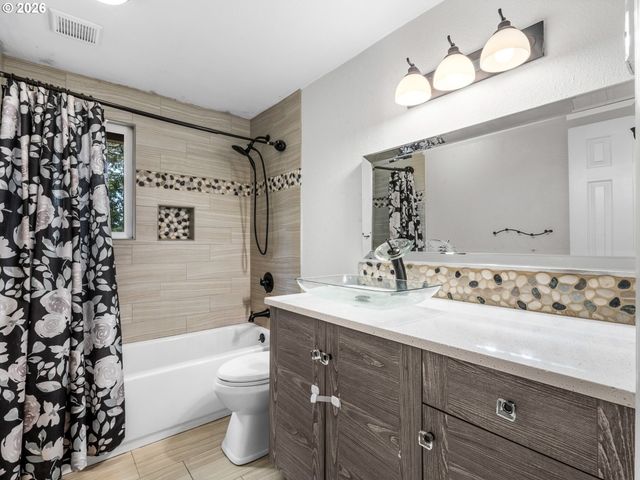 15815 Sw 88TH Ave, Portland, OR 97224