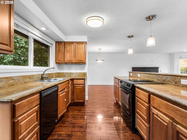 15815 Sw 88TH Ave, Portland, OR 97224