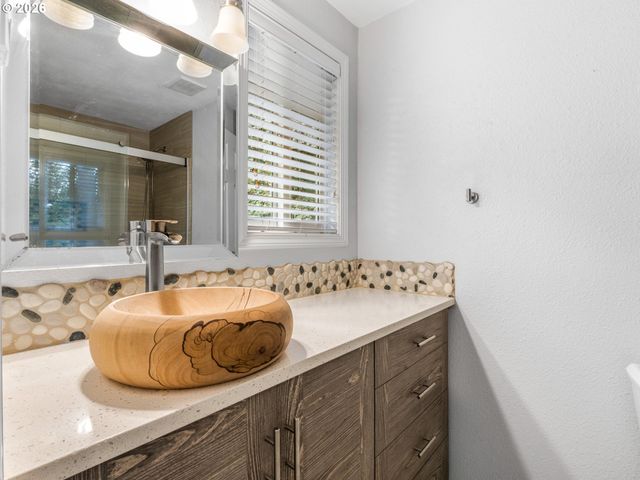 15815 Sw 88TH Ave, Portland, OR 97224