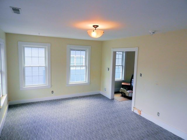 254 Franklin St 2, Framingham, MA 01702