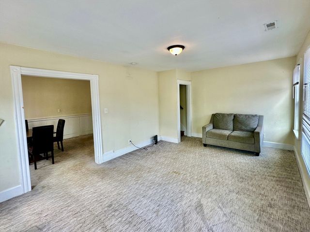 254 Franklin St 2, Framingham, MA 01702