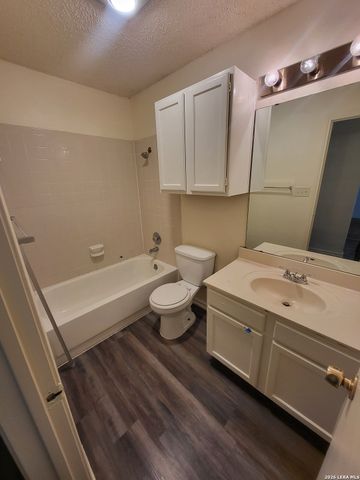 9840 Ardash, San Antonio, TX 78250