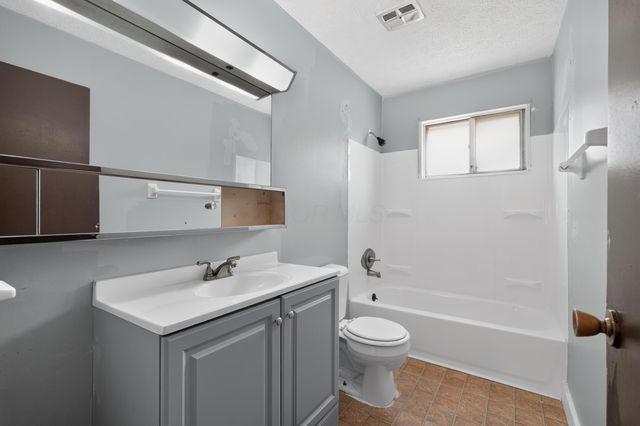 21 Kalu Place, Westerville, OH 43081