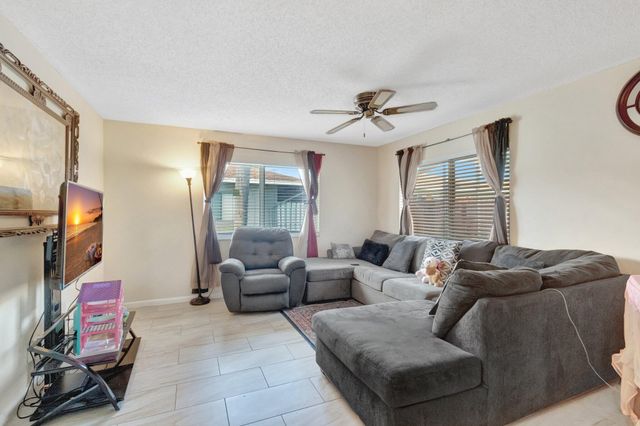 14882 Wildflower Lane, Delray Beach, FL 33446