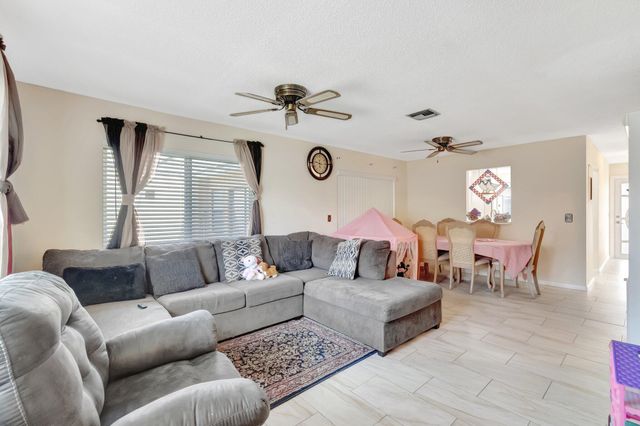 14882 Wildflower Lane, Delray Beach, FL 33446