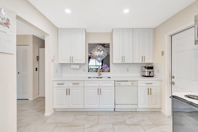14882 Wildflower Lane, Delray Beach, FL 33446