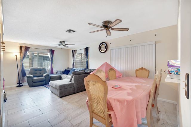 14882 Wildflower Lane, Delray Beach, FL 33446